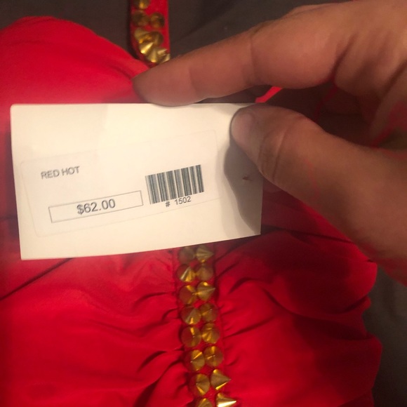 Women’s Dress - Picture 2 of 2